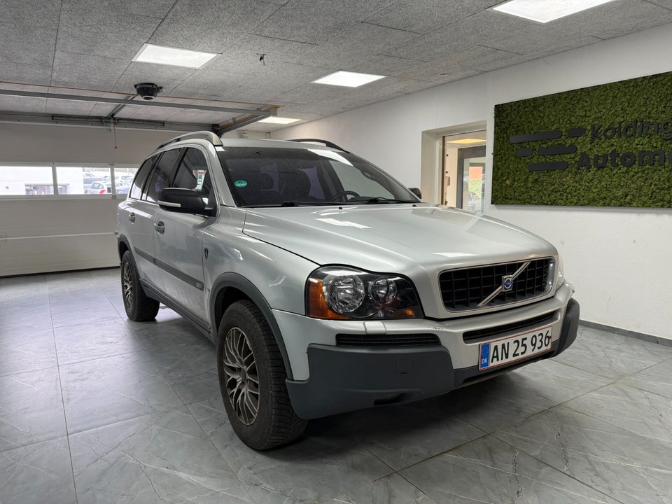 Volvo XC90 2,5 T aut. AWD 5d