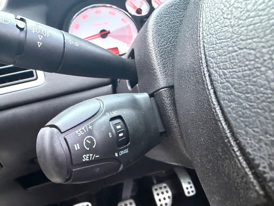 Peugeot 307 2,0 16V CC 2d