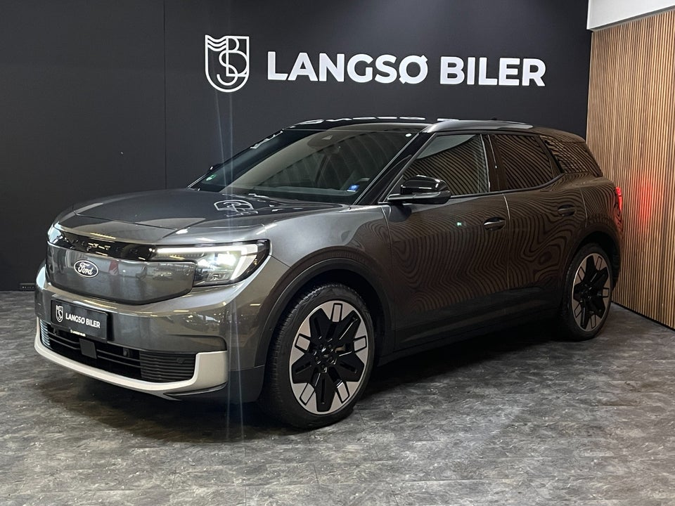 Ford Explorer 77 Premium Extended Range 5d