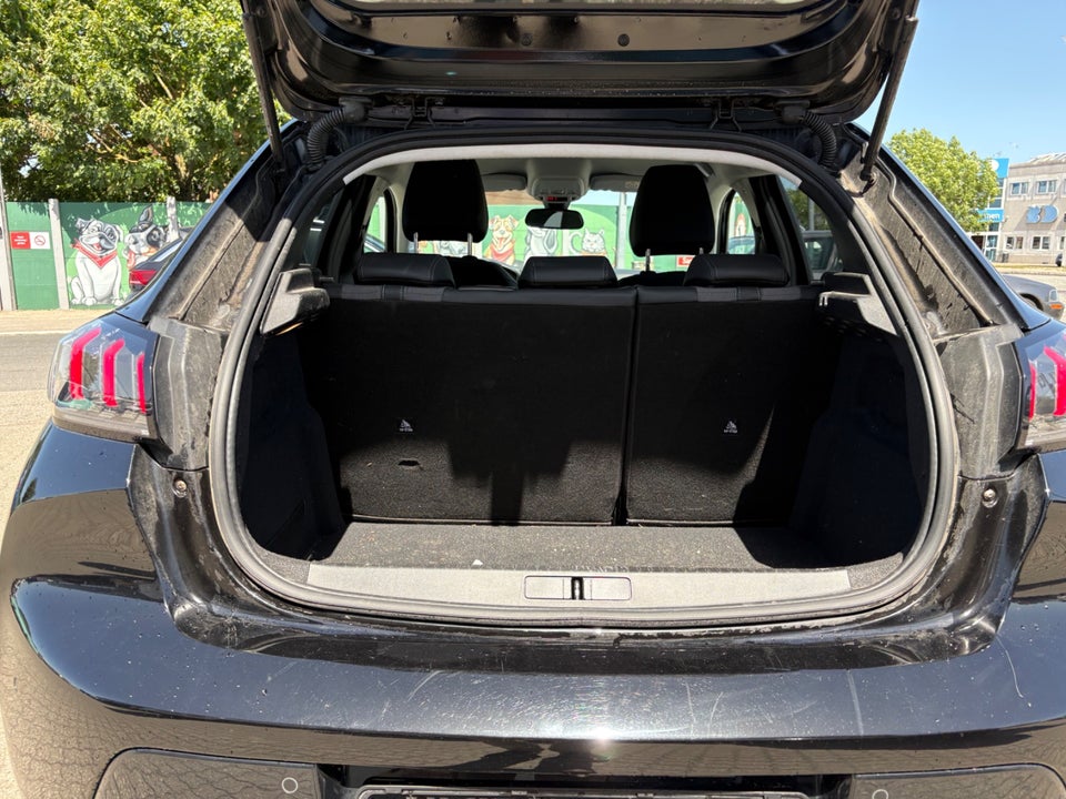 Peugeot 208 1,2 PureTech 100 Allure 5d