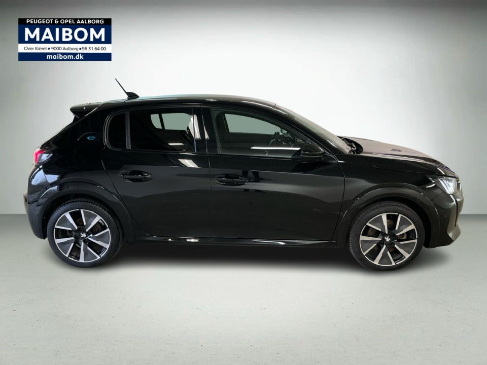 Peugeot e-208 50 GT 5d