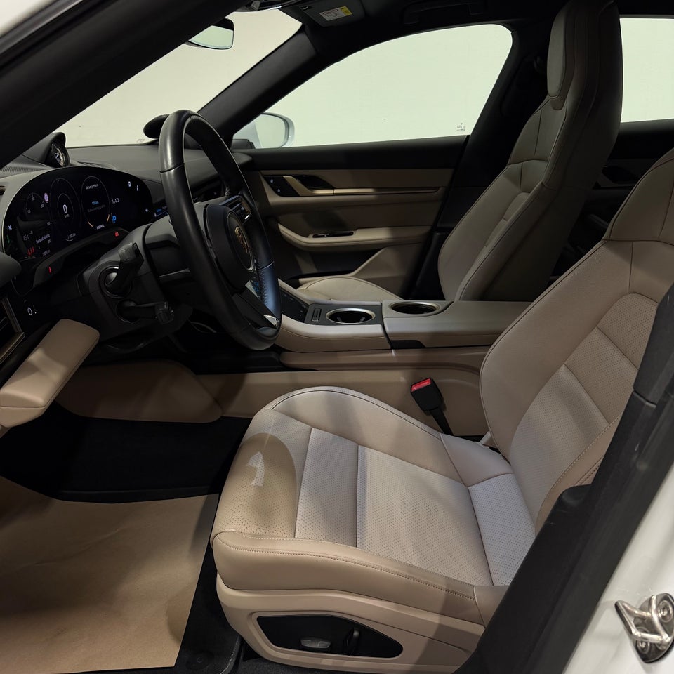 Porsche Taycan Performance+ Sport Turismo 5d