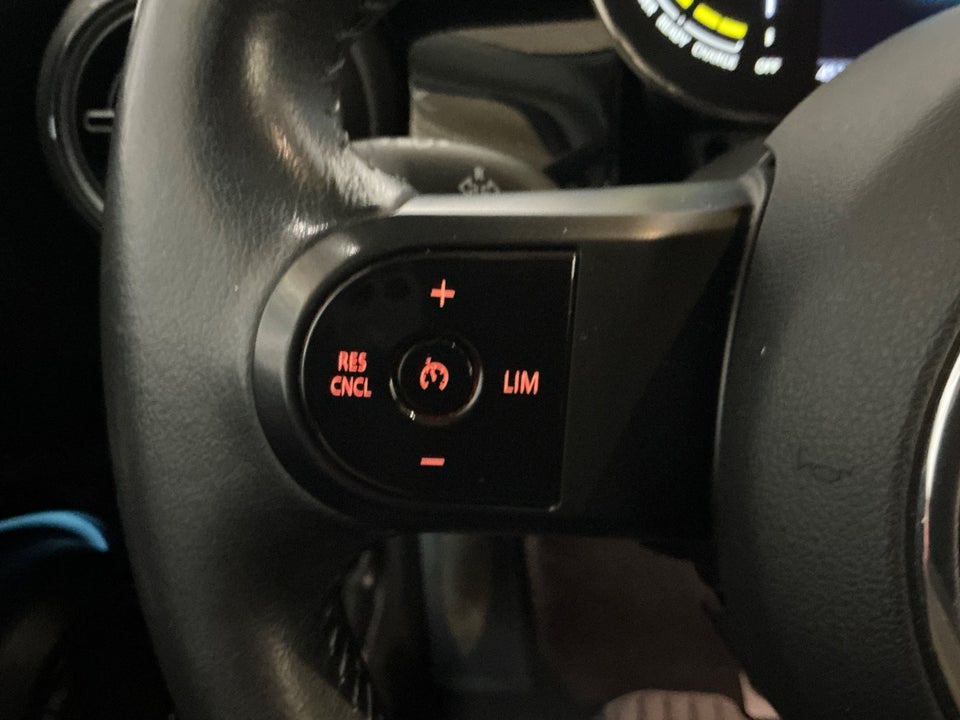 MINI Cooper SE Experience 3d