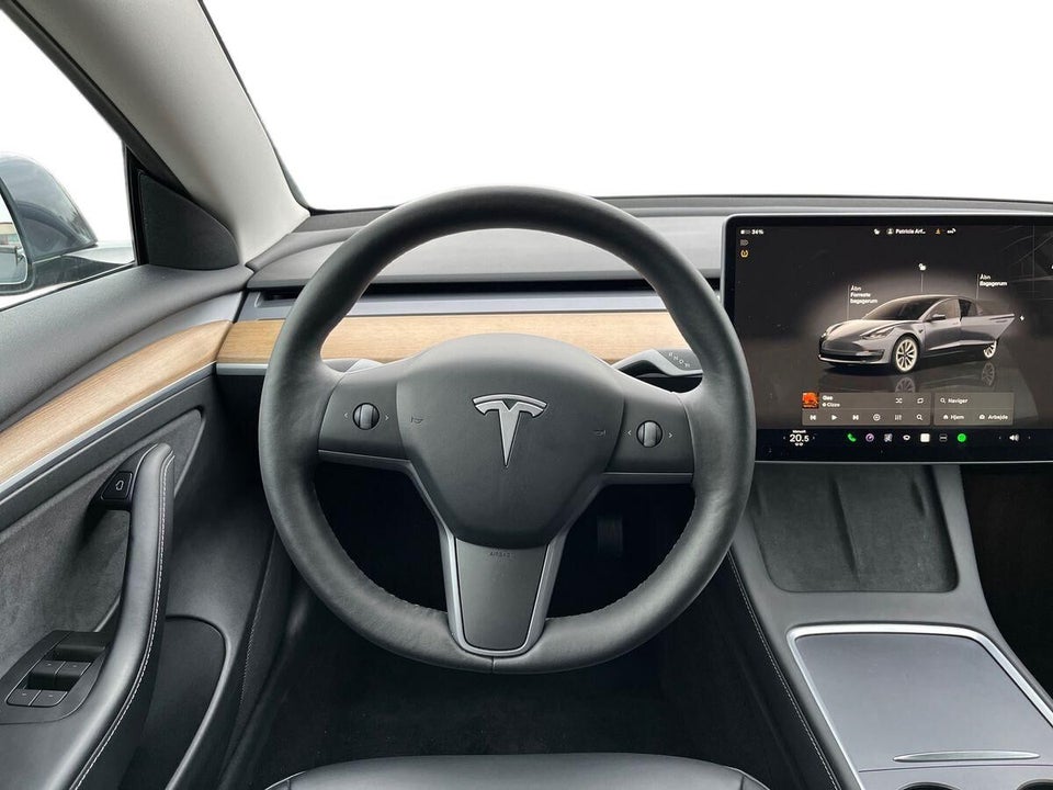 Tesla Model 3 Long Range AWD 4d