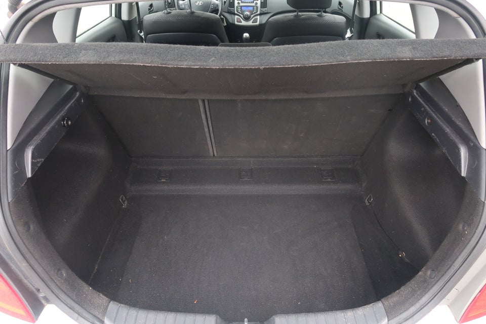 Hyundai i30 1,6 CRDi 90 Blue Drive 5d