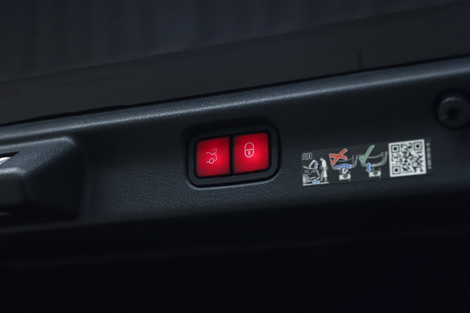 Mercedes EQE350 AMG Line 4d