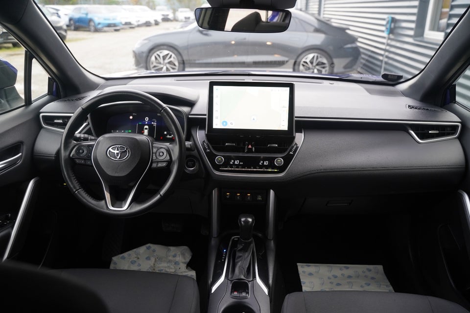 Toyota Corolla Cross 2,0 Hybrid Active CVT 5d