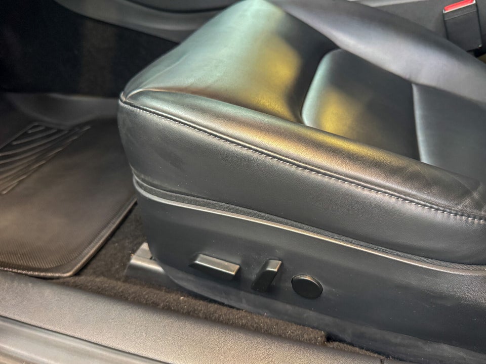 Tesla Model 3 Standard Range+ RWD 4d