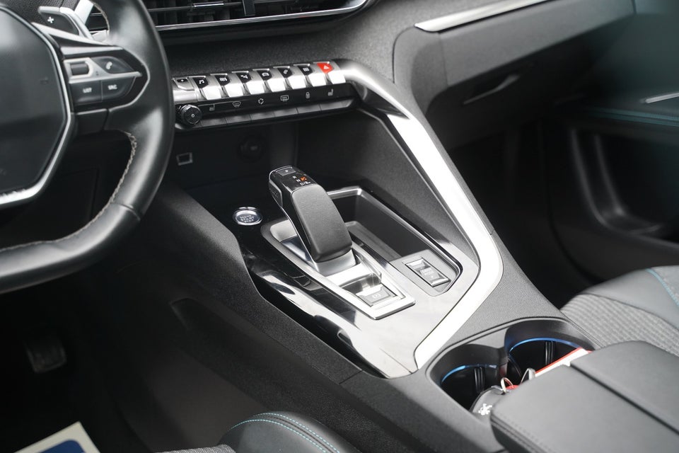 Peugeot 3008 1,6 Hybrid Allure Pack EAT8 5d
