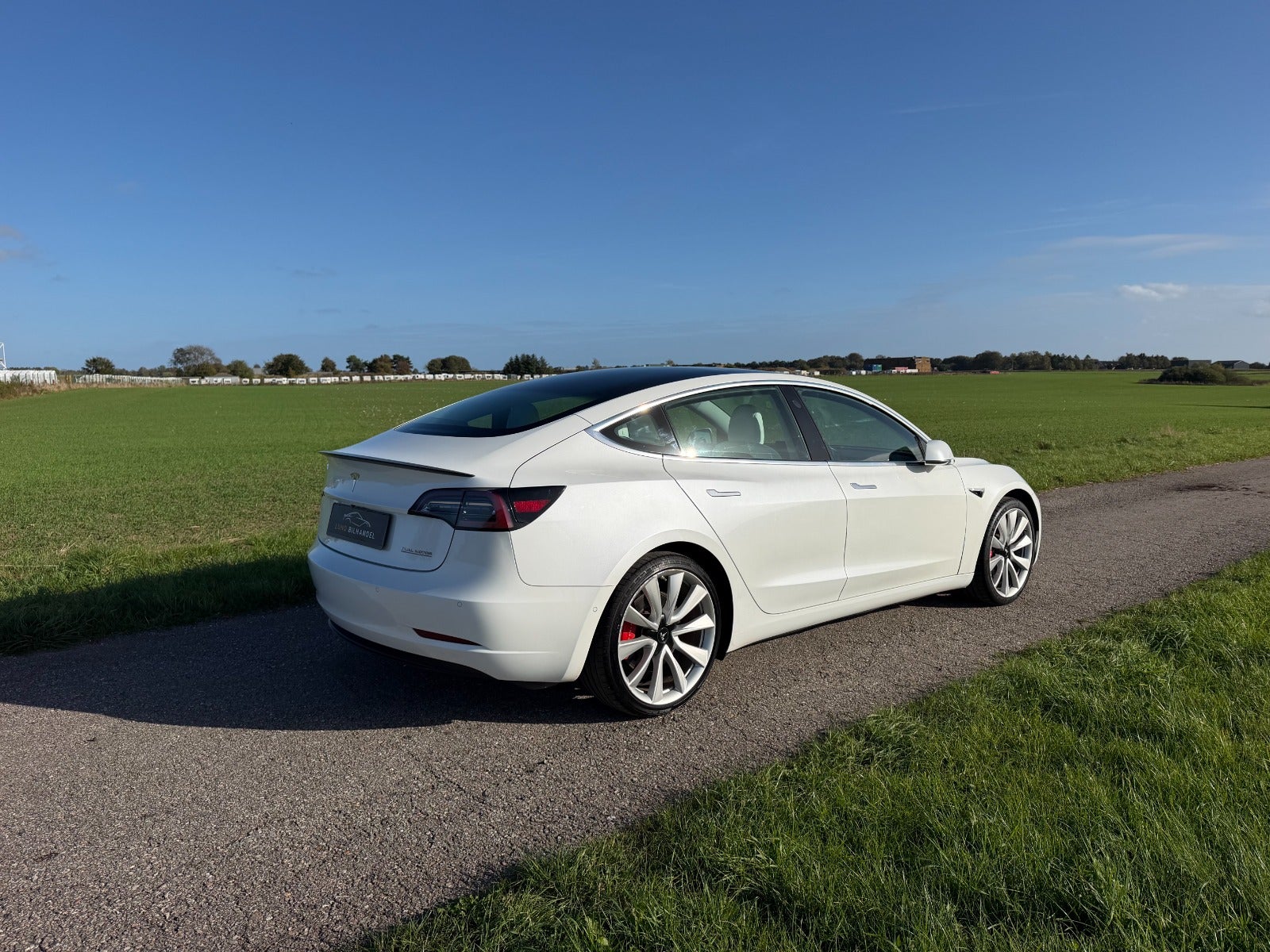 Tesla Model 3 Performance AWD 75 kWH 490ch - Autonomie 530km - Jantes 20" - Led - Camera - Hayon éléctrique