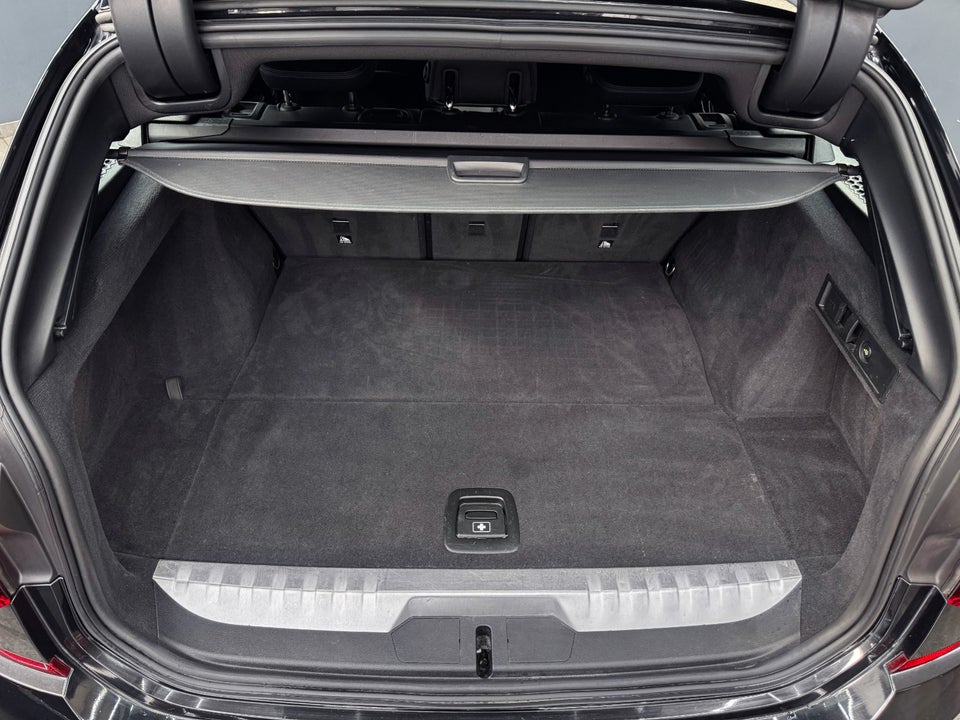 BMW 330e 2,0 Touring M-Sport aut. 5d