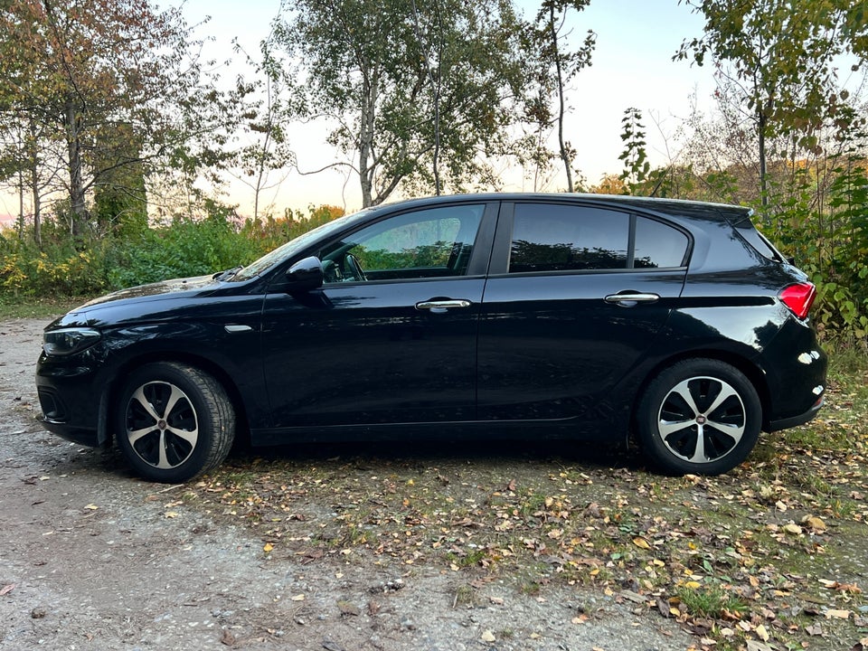 Fiat Tipo 1,4 16V Easy 5d