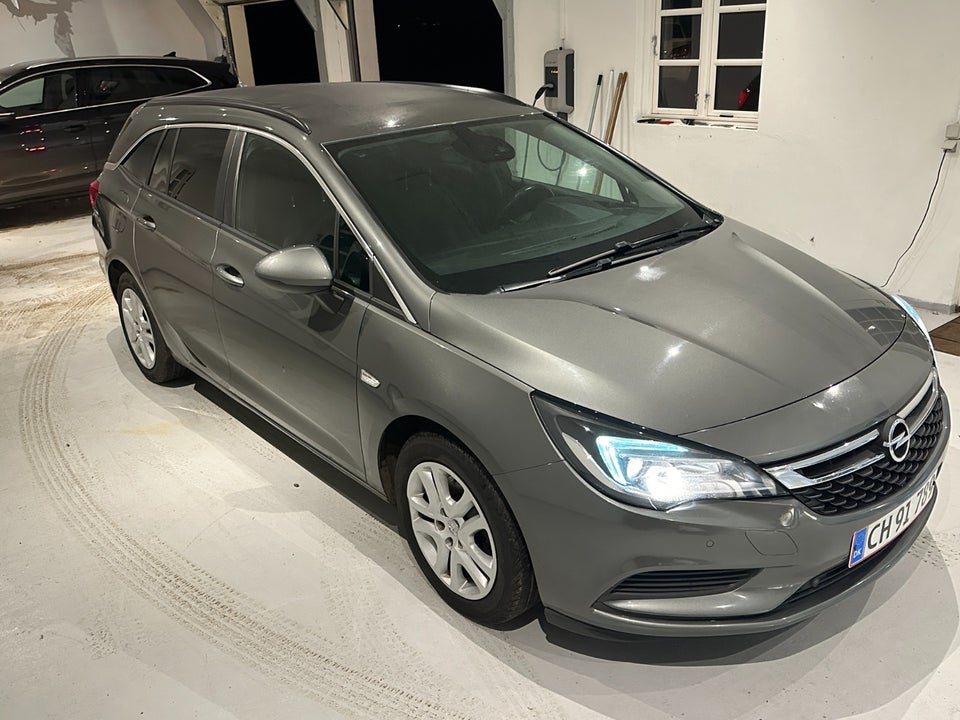 Opel Astra 1,6 CDTi 136 Enjoy Sports Tourer 5d