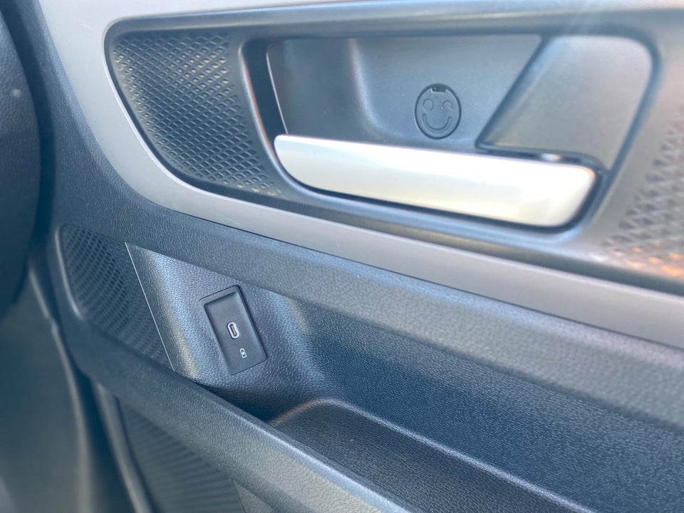 VW ID.Buzz 77 Style Van 5d