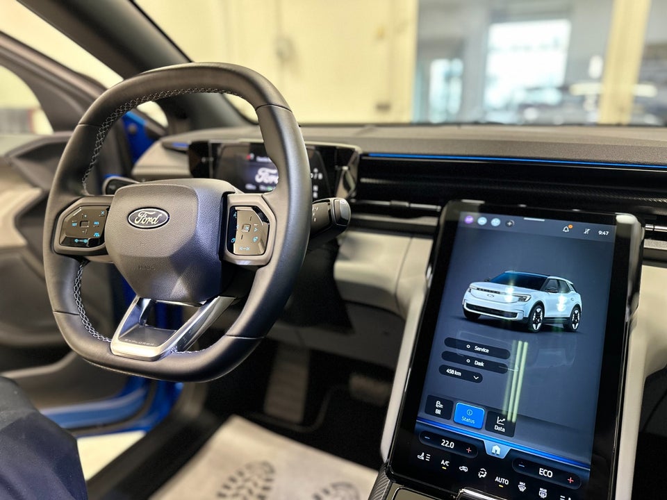 Ford Explorer 82 Premium Extended Range 5d