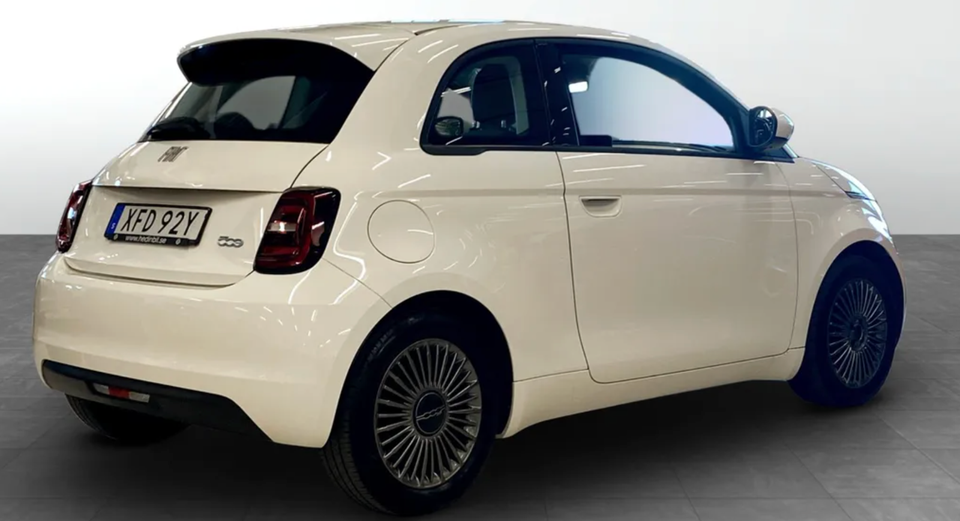 Fiat 500e 42 Icon Cabrio 2d