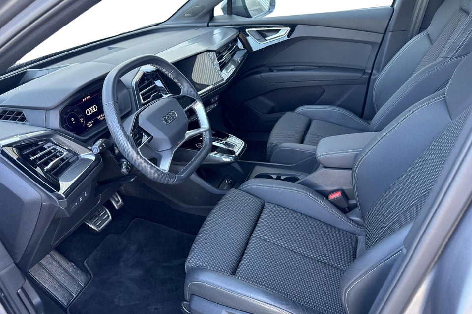 Audi Q4 e-tron 40 Attitude 5d
