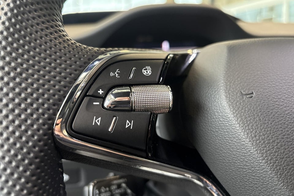 Skoda Enyaq 80x iV Sportline 5d