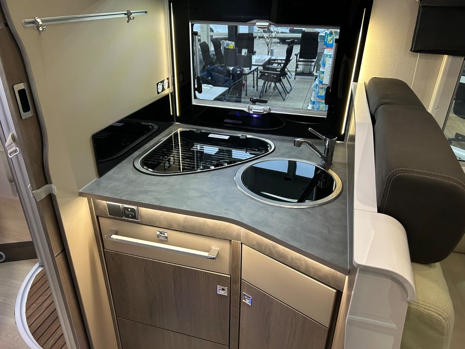 Chausson Titanium 2,0 628 aut. 2d