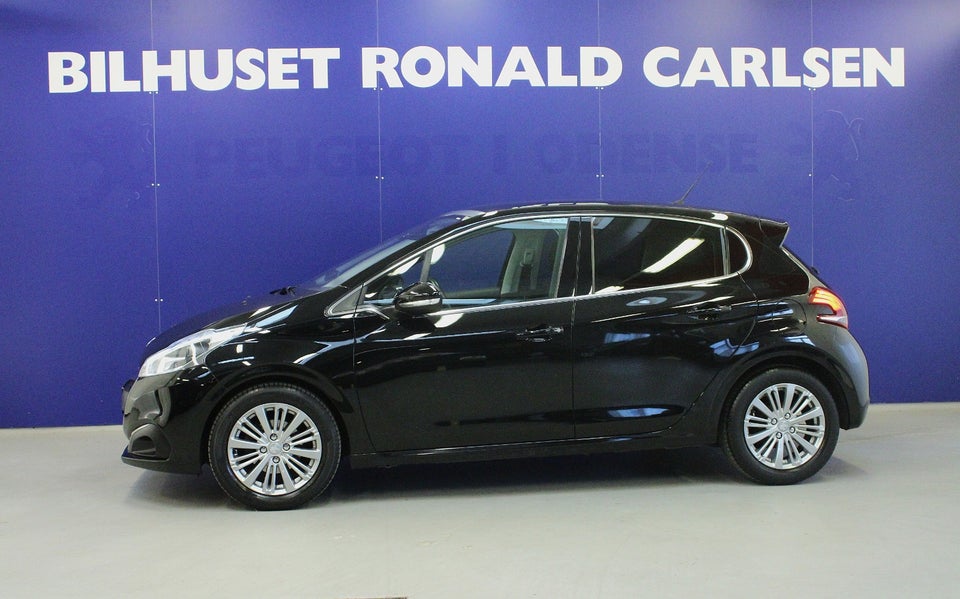 Peugeot 208 1,2 PureTech 82 Velvet 5d