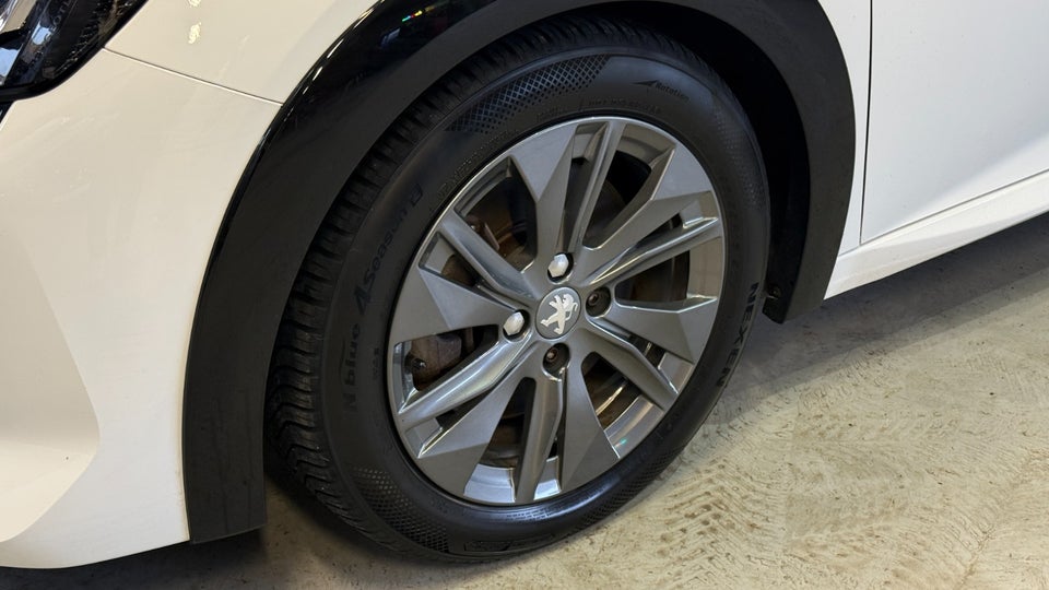 Peugeot e-208 50 Active Pack 5d