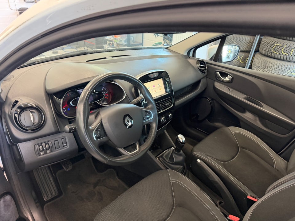 Renault Clio IV 1,5 dCi 90 Zen Sport Tourer 5d