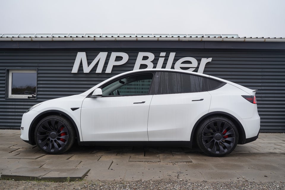 Tesla Model Y Performance AWD 5d