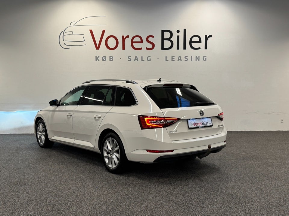 Skoda Superb 2,0 TDi 190 Style Combi DSG 5d