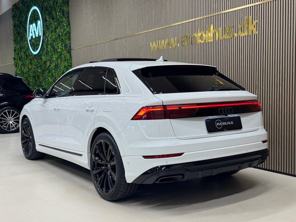 Audi Q8 60 TFSie S-line Edition quattro Tiptr. 5d