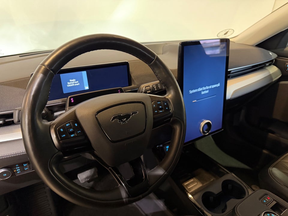 Ford Mustang Mach-E 68 Standard Range 5d