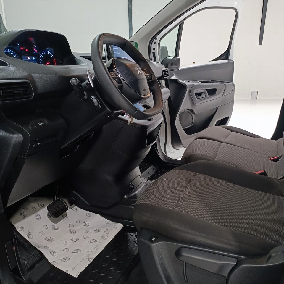 Peugeot Partner 1,5 BlueHDi 130 L1V1 Plus EAT8 Van