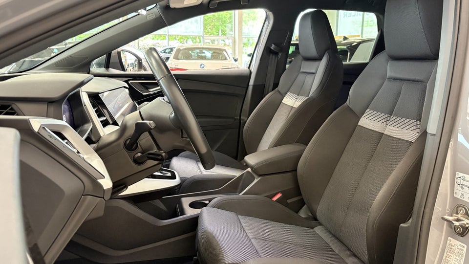 Audi Q4 e-tron 40  5d