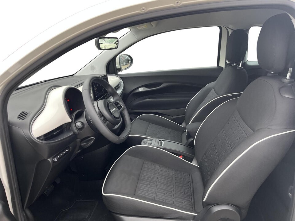 Fiat 500e 42 Icon 3+1 4d