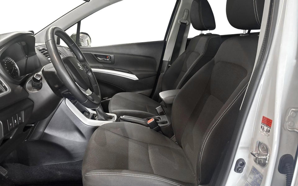 Suzuki S-Cross 1,0 Boosterjet Active 5d