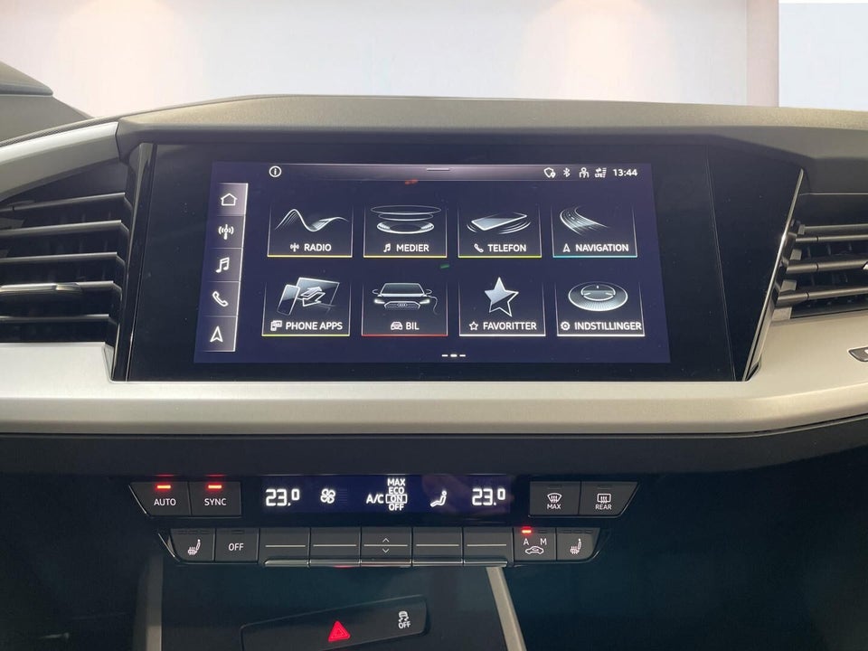 Audi Q4 e-tron 45 Attitude quattro 5d