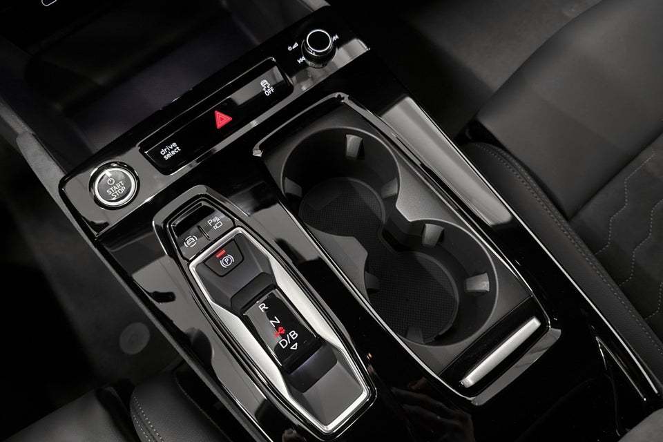 Audi A6 e-tron S-line plus Avant quattro 5d