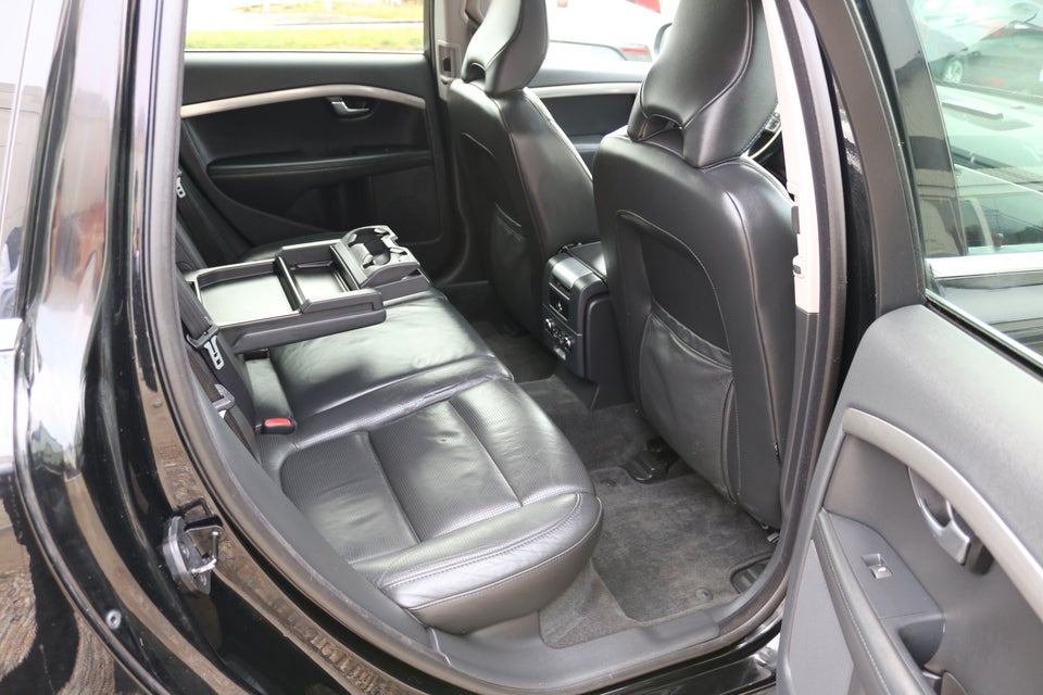 Volvo V70 2,4 D5 205 aut. 5d