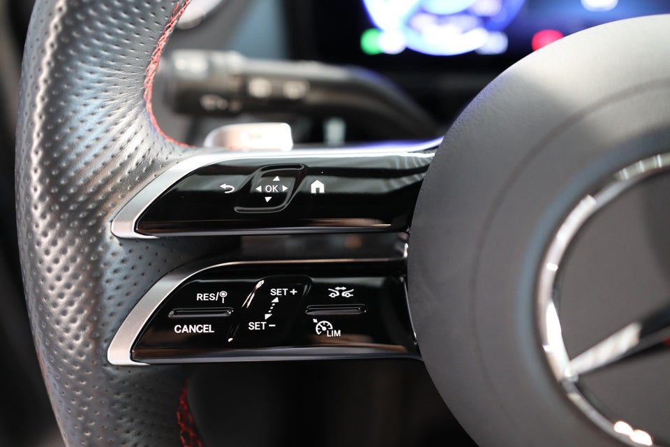 Mercedes EQA350 AMG Line Premium 4Matic 5d