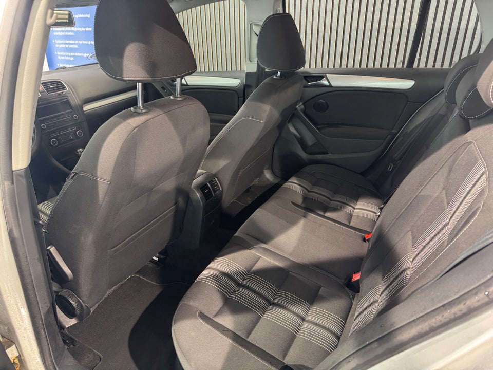 VW Golf VI 1,6 TDi 105 BlueMotion 5d