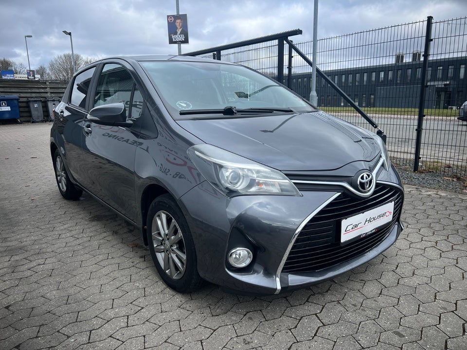 Toyota Yaris 1,3 VVT-i T2 Komfort 5d