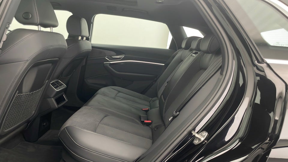 Audi e-tron 55 S-line quattro 5d