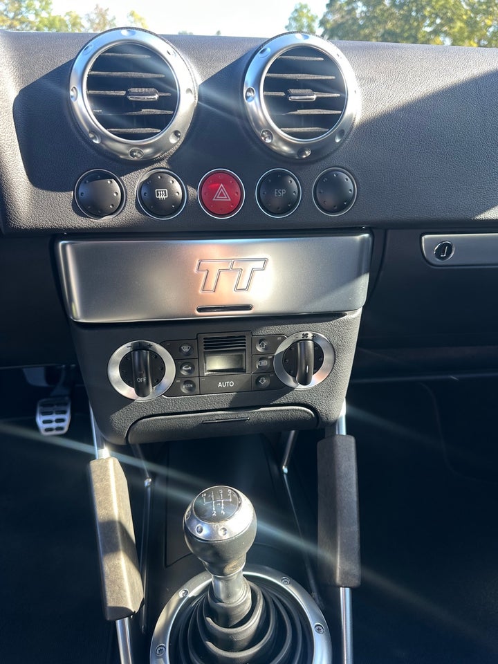 Audi TT 1,8 T 163 Coupé 2d