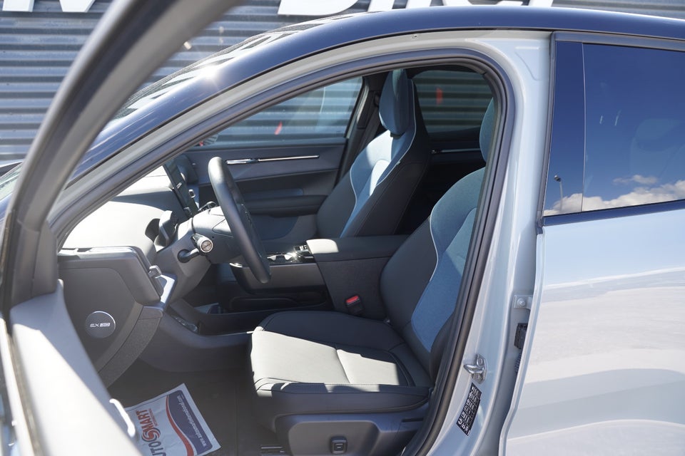 Volvo EX30 Twin Performance Ultra 5d