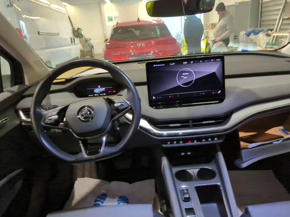 Skoda Enyaq 80 iV Plus Loft 5d