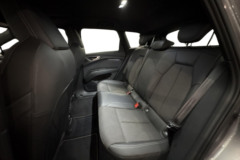 Audi Q4 e-tron 50 Attitude quattro 5d