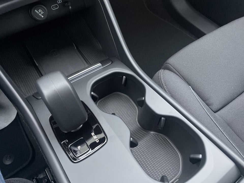 Volvo EX40 Extended Range Black Edition 5d