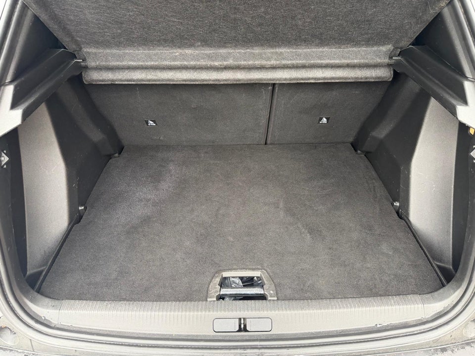 Peugeot e-2008 50 Allure 5d