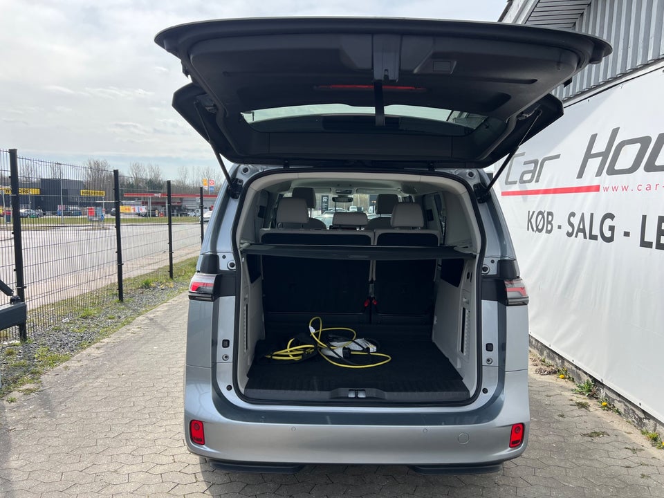 VW ID.Buzz 77 Pro Design SWB 5d