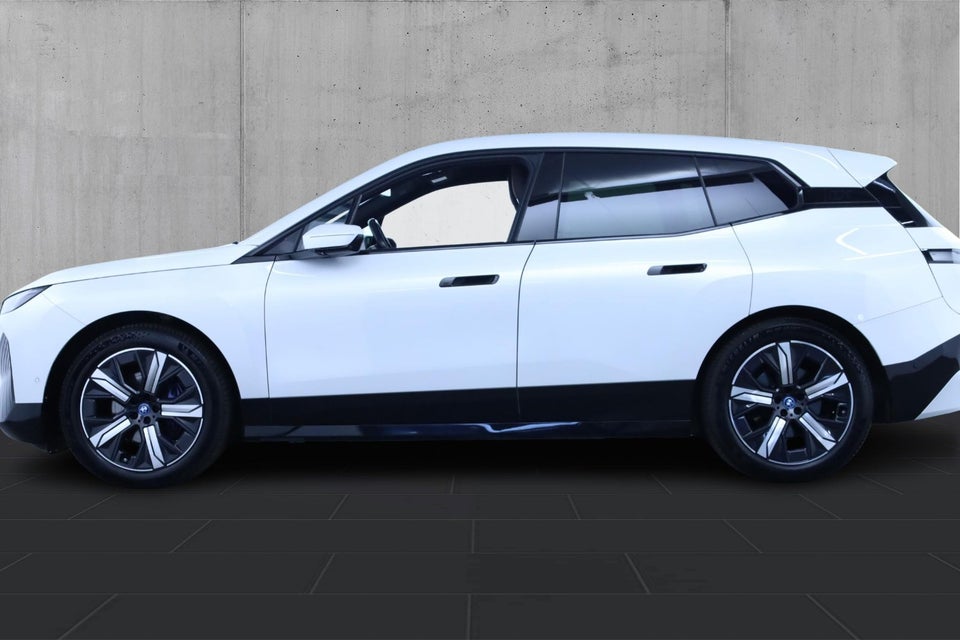BMW iX xDrive40 Sport 5d