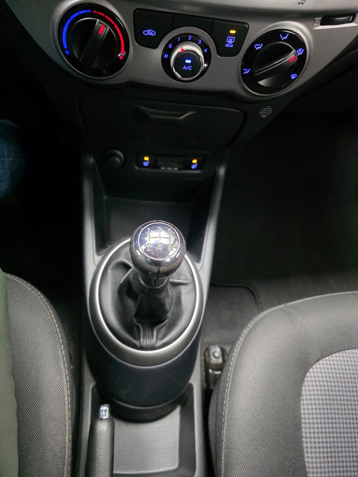 Hyundai i20 1,25 Classic XTR+ 5d